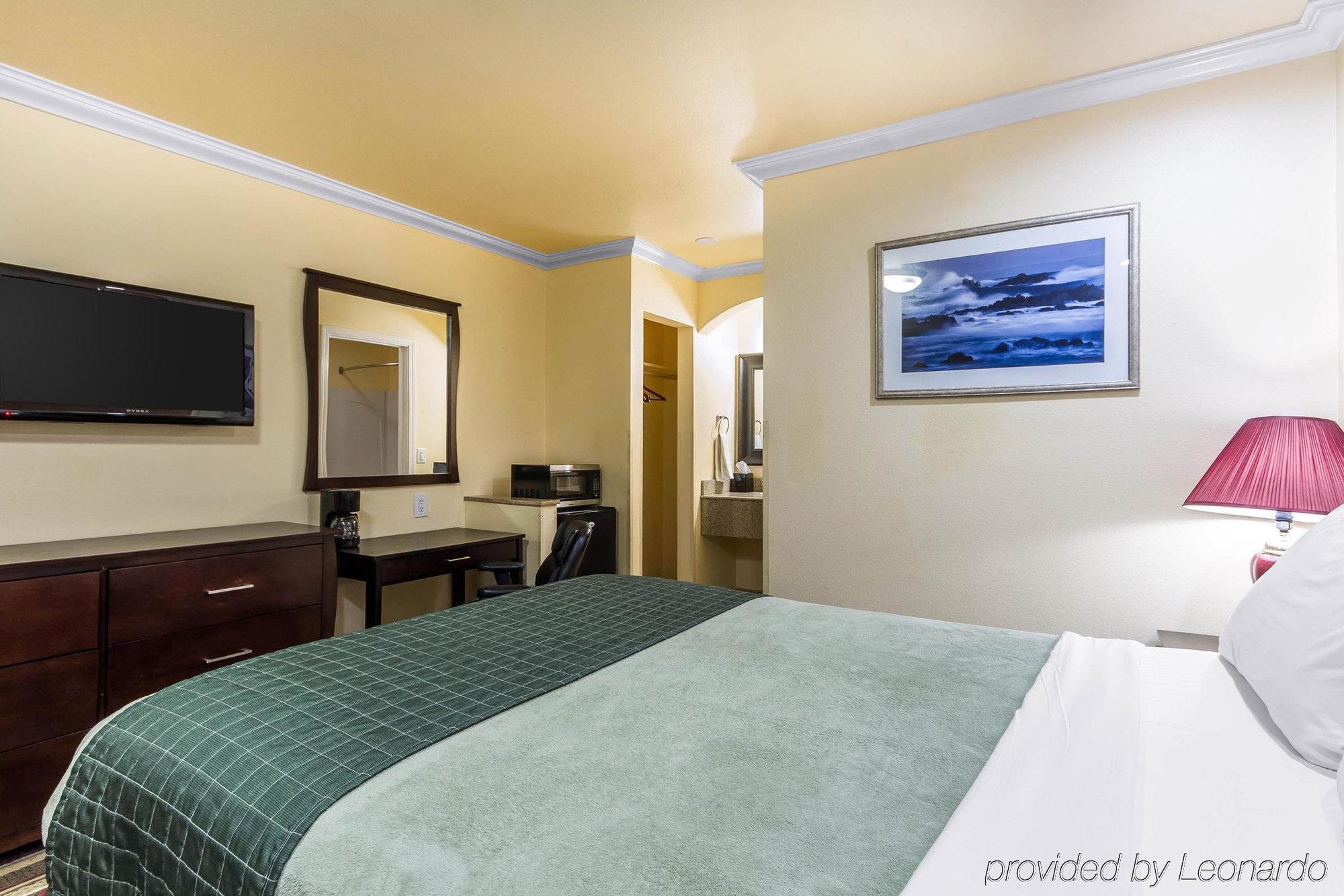 אוקלנד Rodeway Inn & Suites Near The Coliseum & Arena מראה חיצוני תמונה