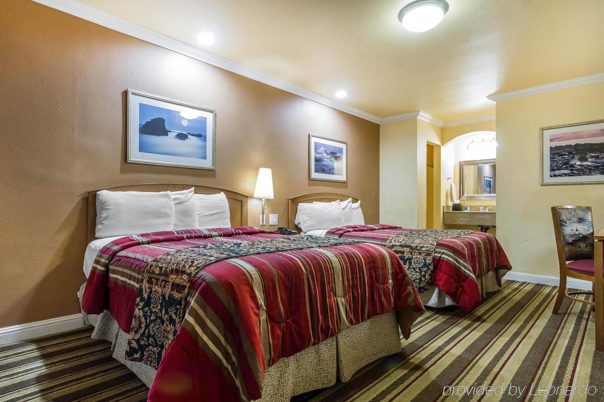 אוקלנד Rodeway Inn & Suites Near The Coliseum & Arena מראה חיצוני תמונה